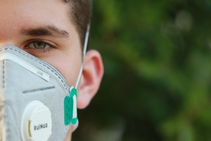 Orszgos tisztiforvos:  szeleppel elltott maszkok viselse kros is lehet